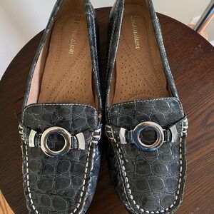 Naturalizer Gray Moccasin-Style Loafers with Silver Hardware